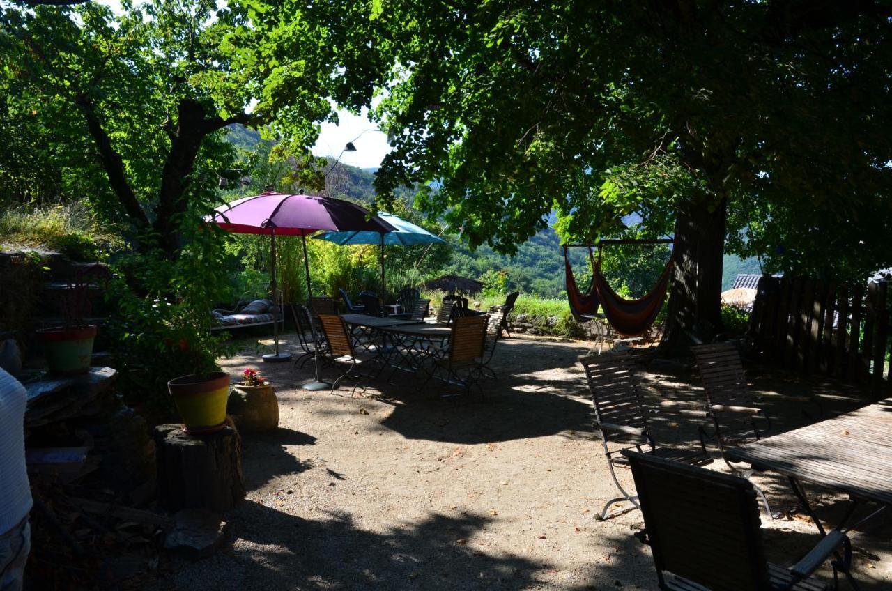 Le Petit Nid Bed and Breakfast Sablieres Eksteriør billede
