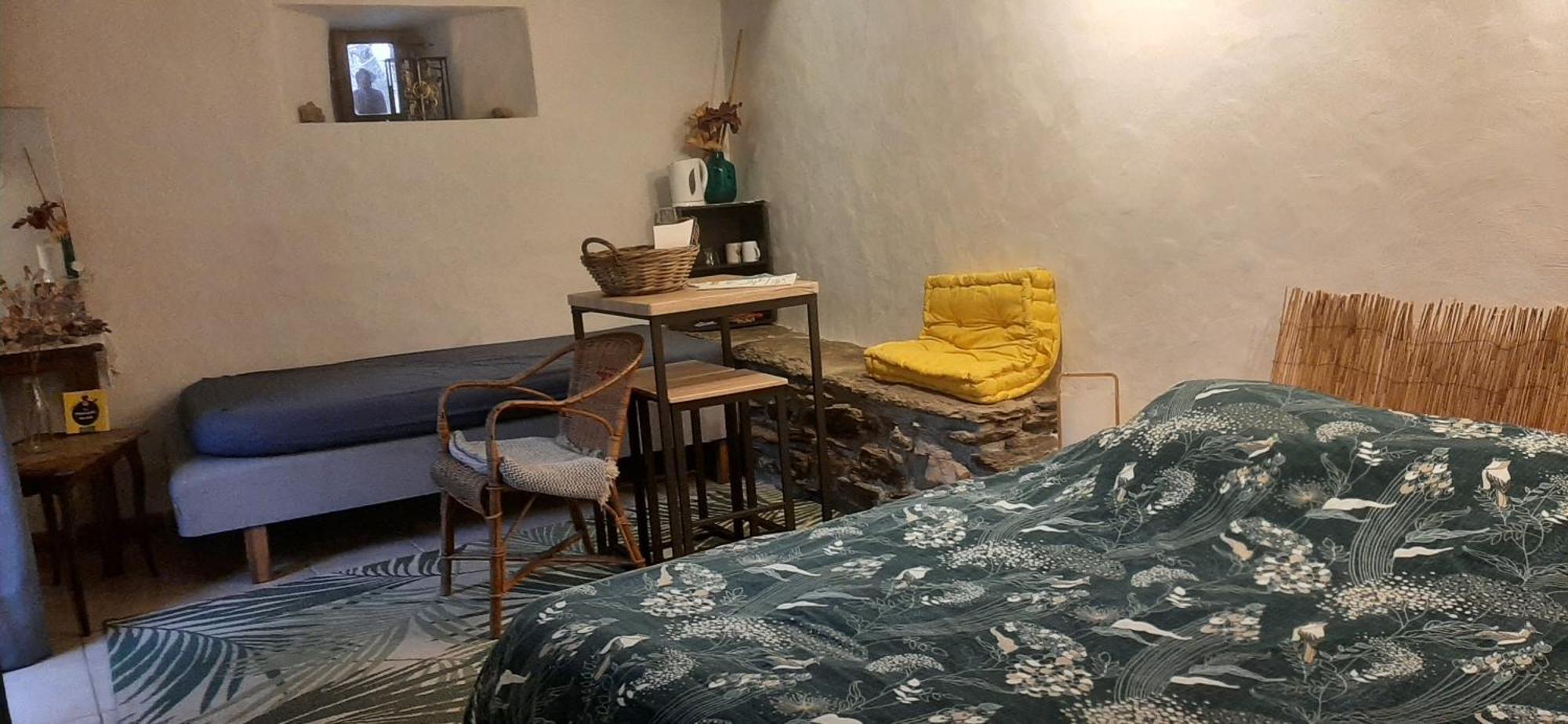 Le Petit Nid Bed and Breakfast Sablieres Eksteriør billede